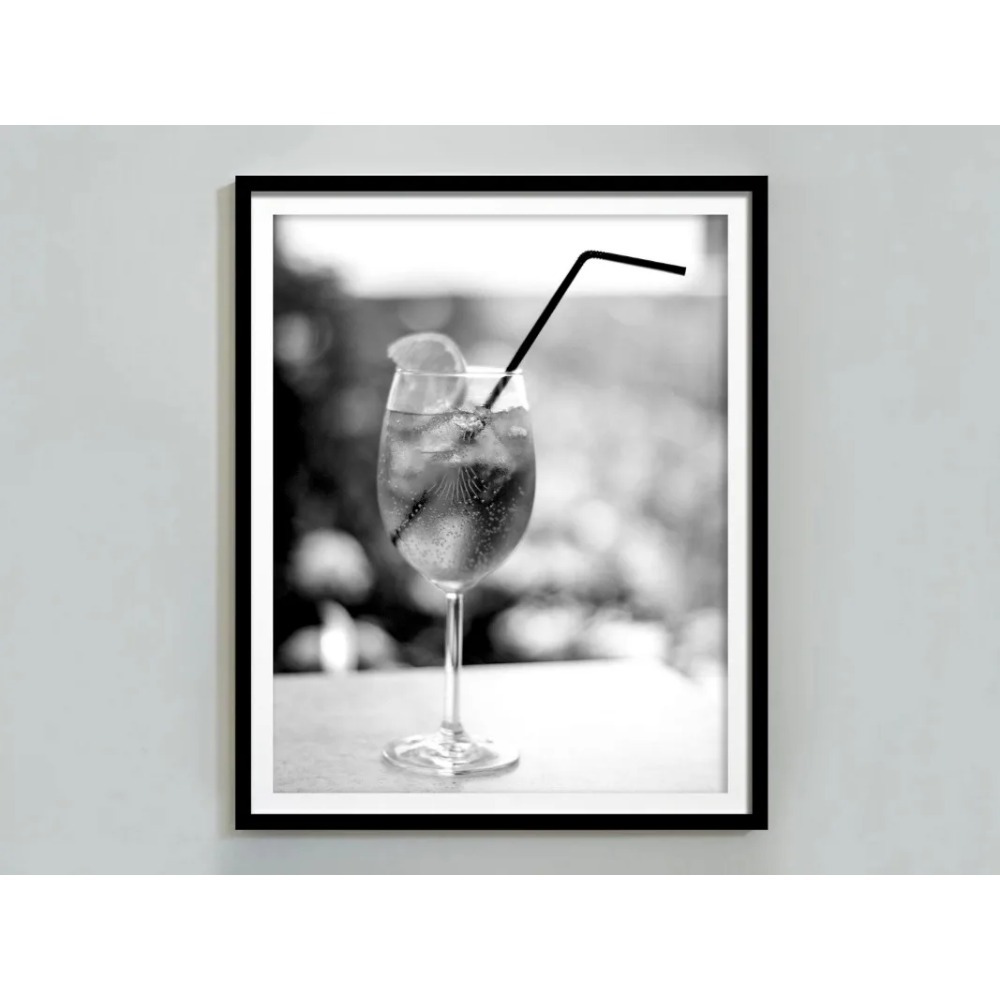 Siyah ve beyaz bar şampanya bi - Whisky Beer And Wine incelemesi ve fiyatı